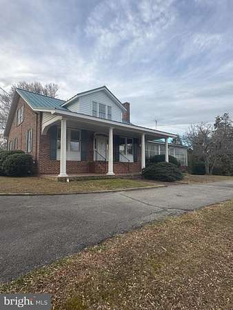 6 Acres of Land with Home for Sale in Upper Marlboro, Maryland