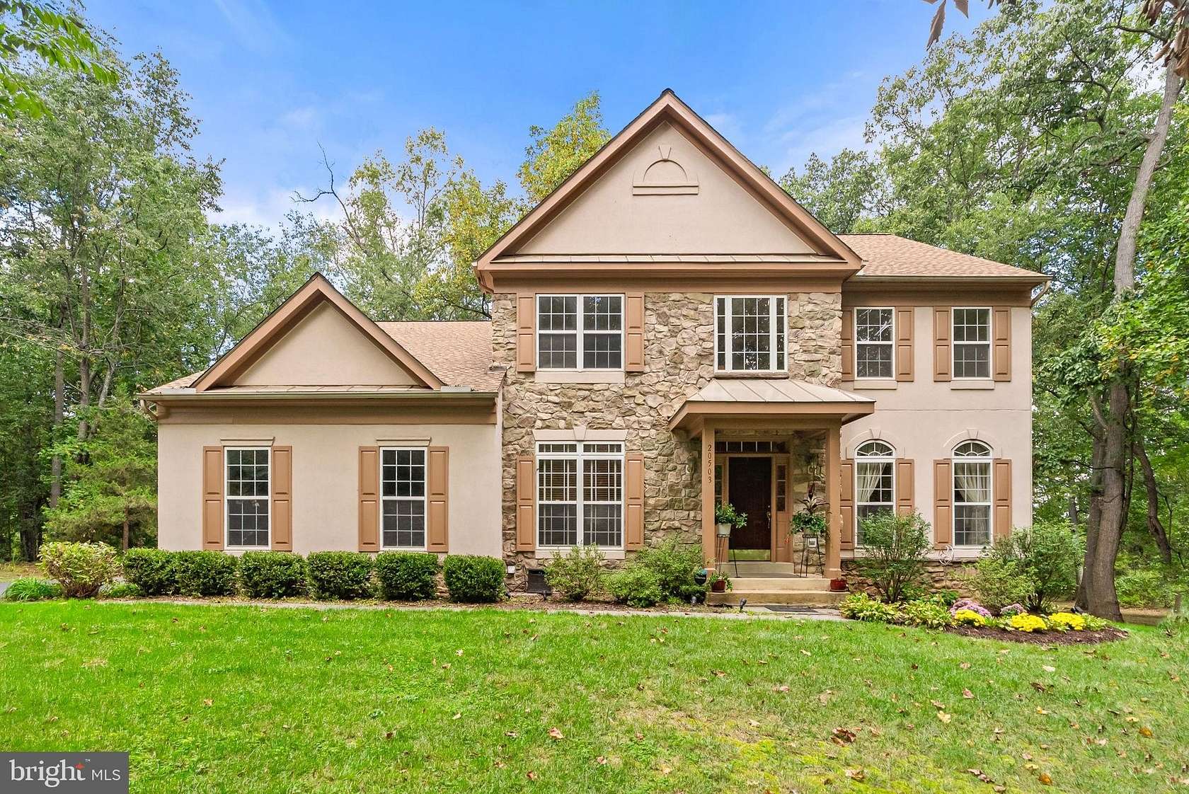 3 Acres of Land with Home for Sale in Leesburg, Virginia