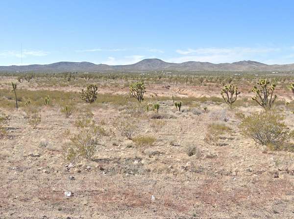 1 Acre of Residential Land for Sale in Dolan Springs, Arizona
