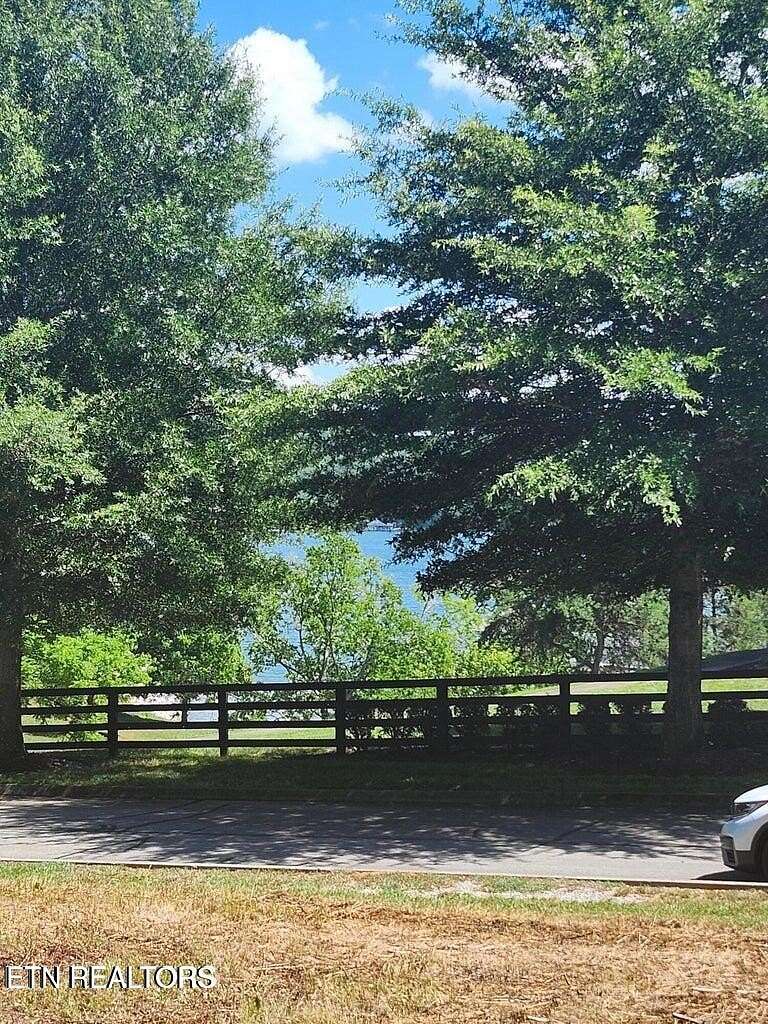 0.58 Acres of Residential Land for Sale in Harriman, Tennessee