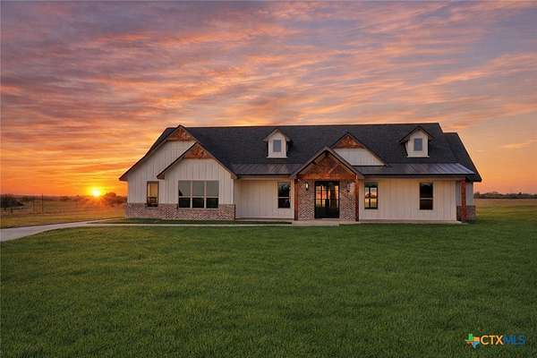 1.73 Acres of Residential Land with Home for Sale in Holland, Texas