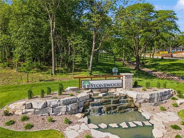 1.28 Acres of Residential Land for Sale in West Des Moines, Iowa