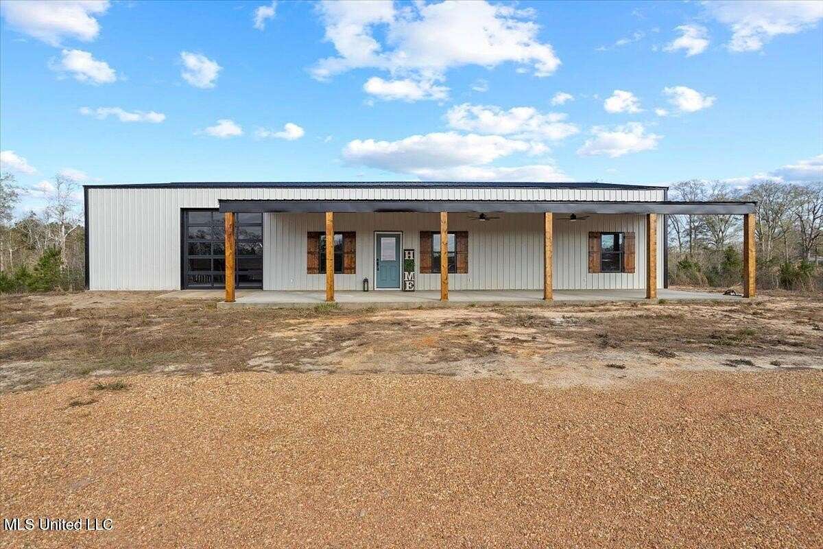 18 Acres of Recreational Land with Home for Sale in Wiggins, Mississippi