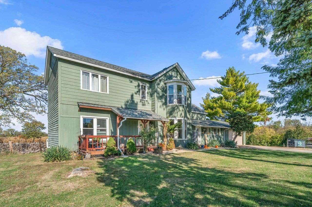 16.5 Acres of Land with Home for Sale in Newark, Illinois