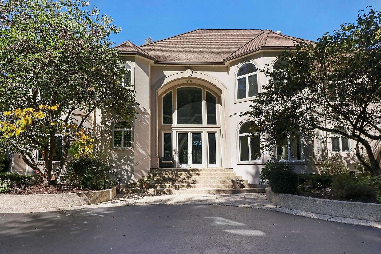 3 Acres of Residential Land with Home for Sale in McHenry, Illinois