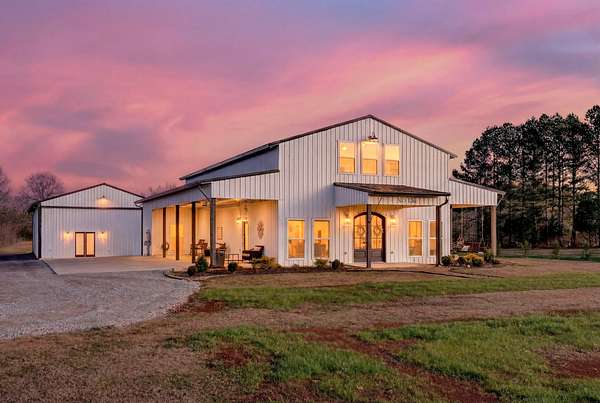 2.77 Acres of Residential Land with Home for Sale in Taft, Tennessee