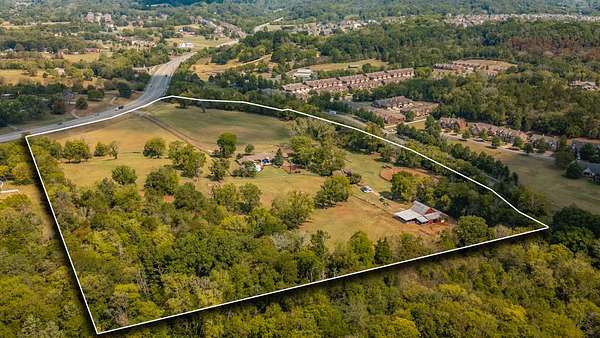 29.3 Acres of Agricultural Land with Home for Sale in Goodlettsville, Tennessee