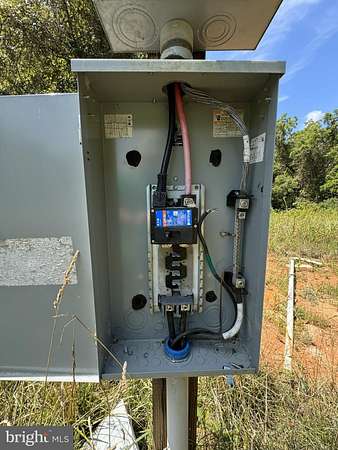 4 Acres of Residential Land for Sale in Louisa, Virginia