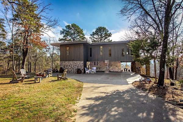 2.5 Acres of Land with Home for Sale in Fairfield Bay, Arkansas