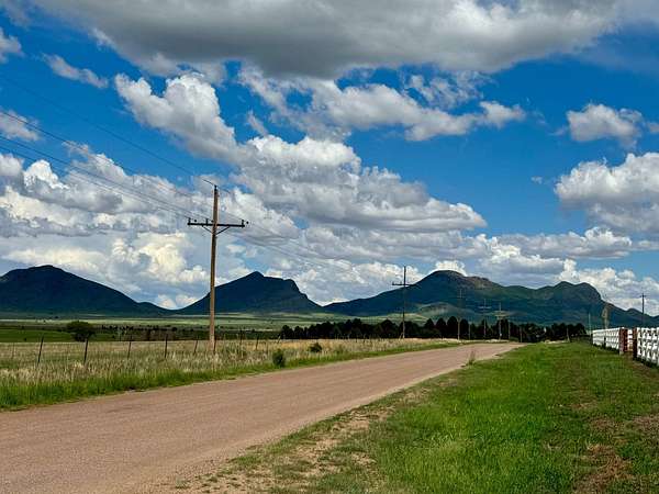 22 Acres of Land for Sale in Elgin, Arizona