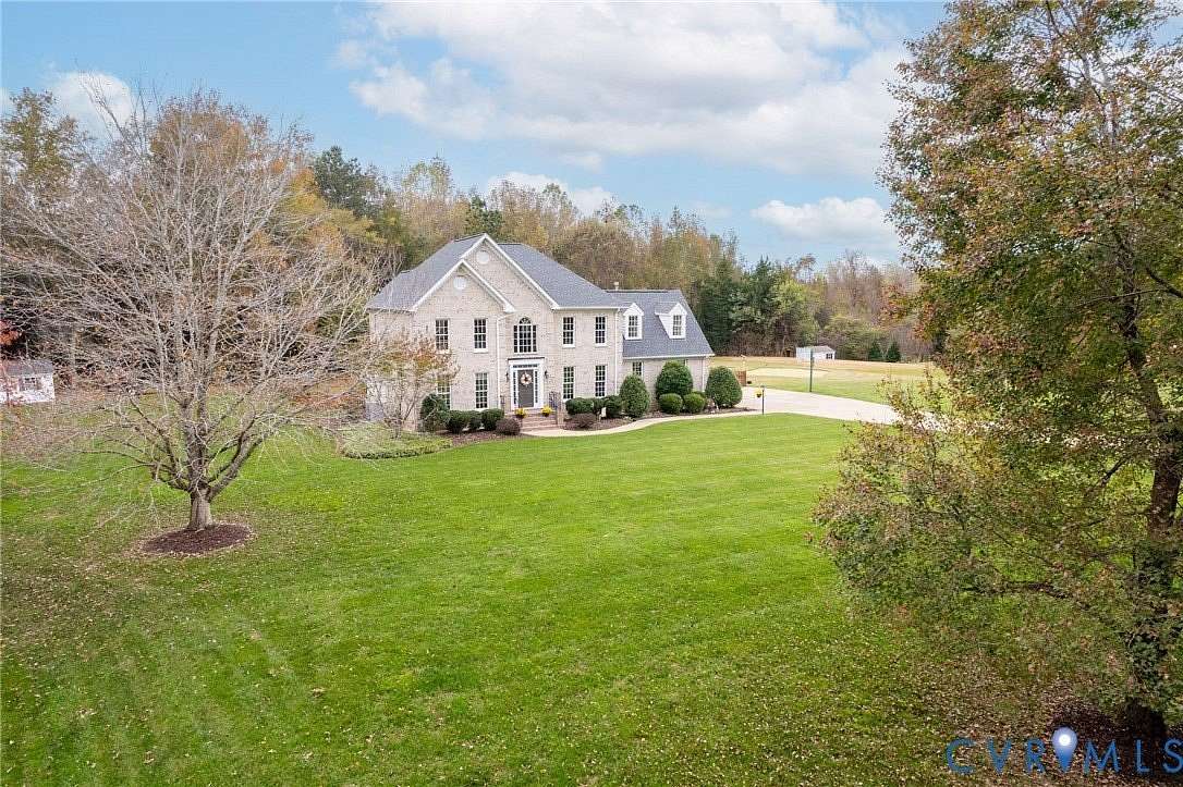 3 Acres of Residential Land with Home for Sale in Mechanicsville, Virginia