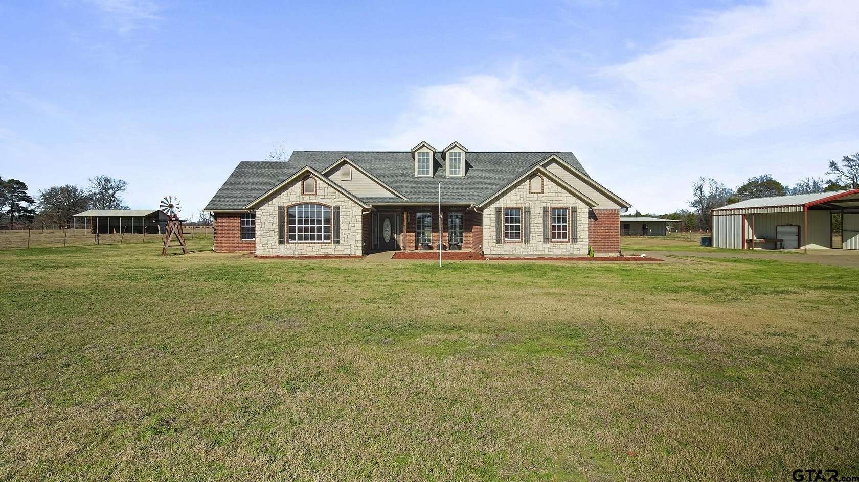 9.87 Acres of Residential Land with Home for Sale in Alba, Texas