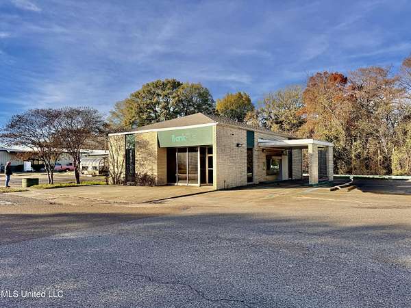 2 Acres of Improved Commercial Land for Sale in Belzoni, Mississippi