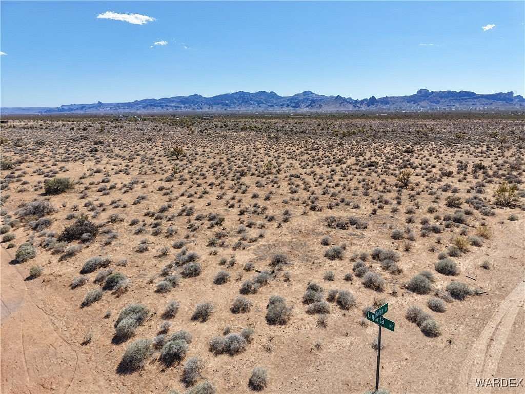 10 Acres of Land for Sale in Golden Valley, Arizona