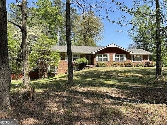 5 Acres of Residential Land with Home for Sale in Fayetteville, Georgia