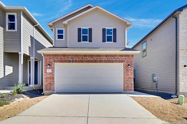 17.2 Acres of Land with Home for Lease in San Antonio, Texas