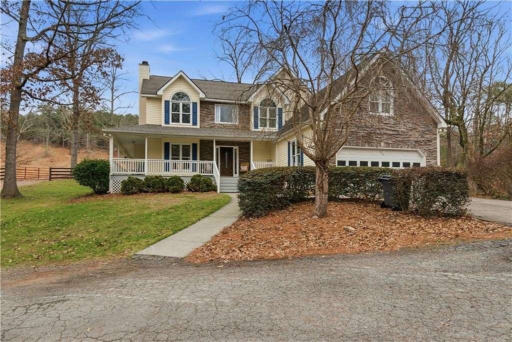 5 Acres of Residential Land with Home for Sale in Rydal, Georgia