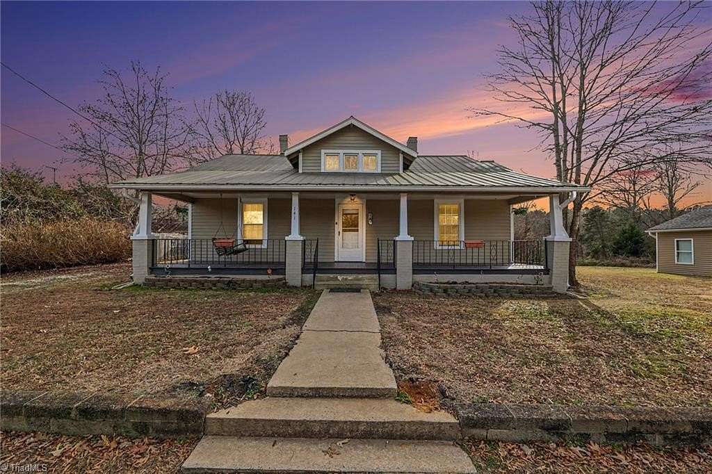1.5 Acres of Land with Home for Sale in Denton, North Carolina