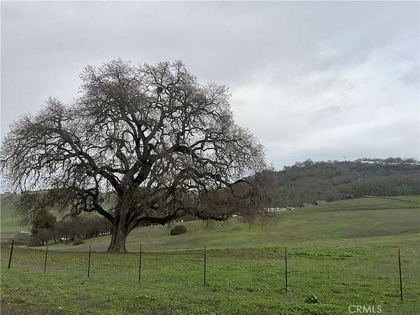 9 Acres of Land for Sale in Bradley, California
