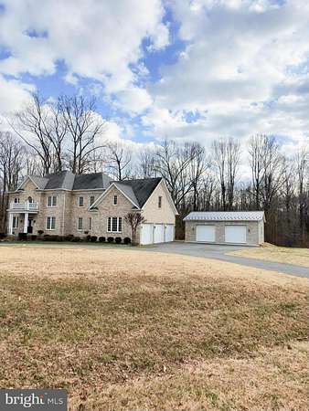 2.5 Acres of Residential Land with Home for Sale in Lothian, Maryland