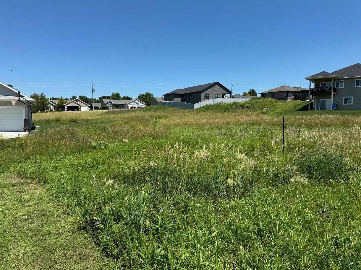 0.32 Acres of Residential Land for Sale in Le Mars, Iowa