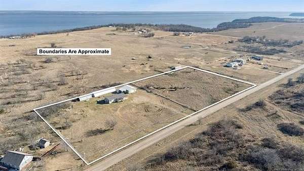 5.17 Acres of Residential Land with Home for Sale in Nowata, Oklahoma