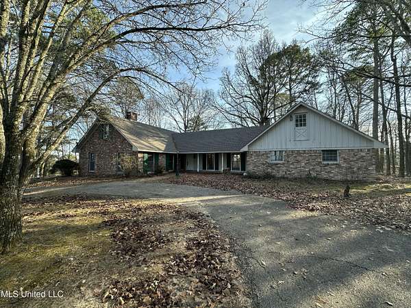 2.5 Acres of Residential Land with Home for Sale in Water Valley, Mississippi