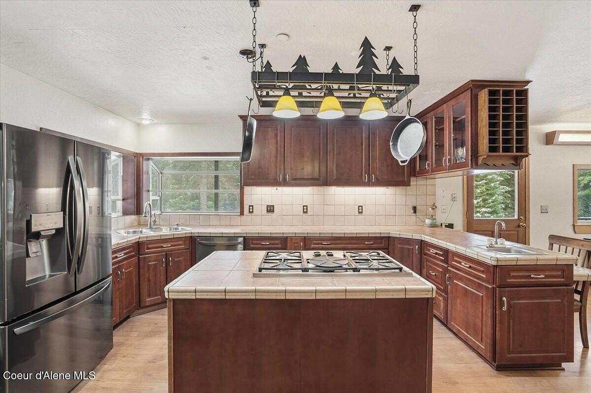 19.5 Acres of Land with Home for Sale in Oldtown, Idaho