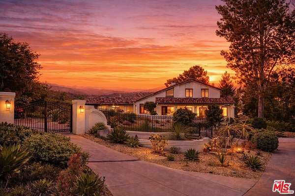 1.89 Acres of Residential Land with Home for Sale in Calabasas, California