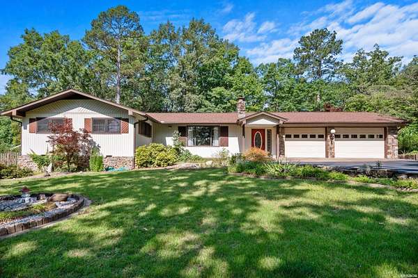 3 Acres of Residential Land with Home for Sale in Pearcy, Arkansas