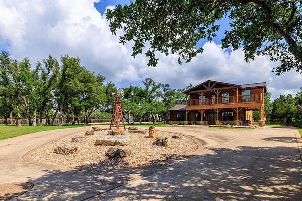 7 Acres of Residential Land with Home for Sale in Driftwood, Texas