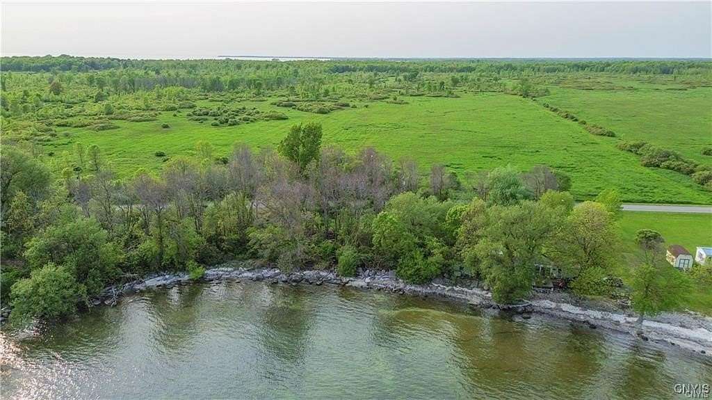 35 Acres of Agricultural & Residential Land for Sale in Three Mile Bay, New York