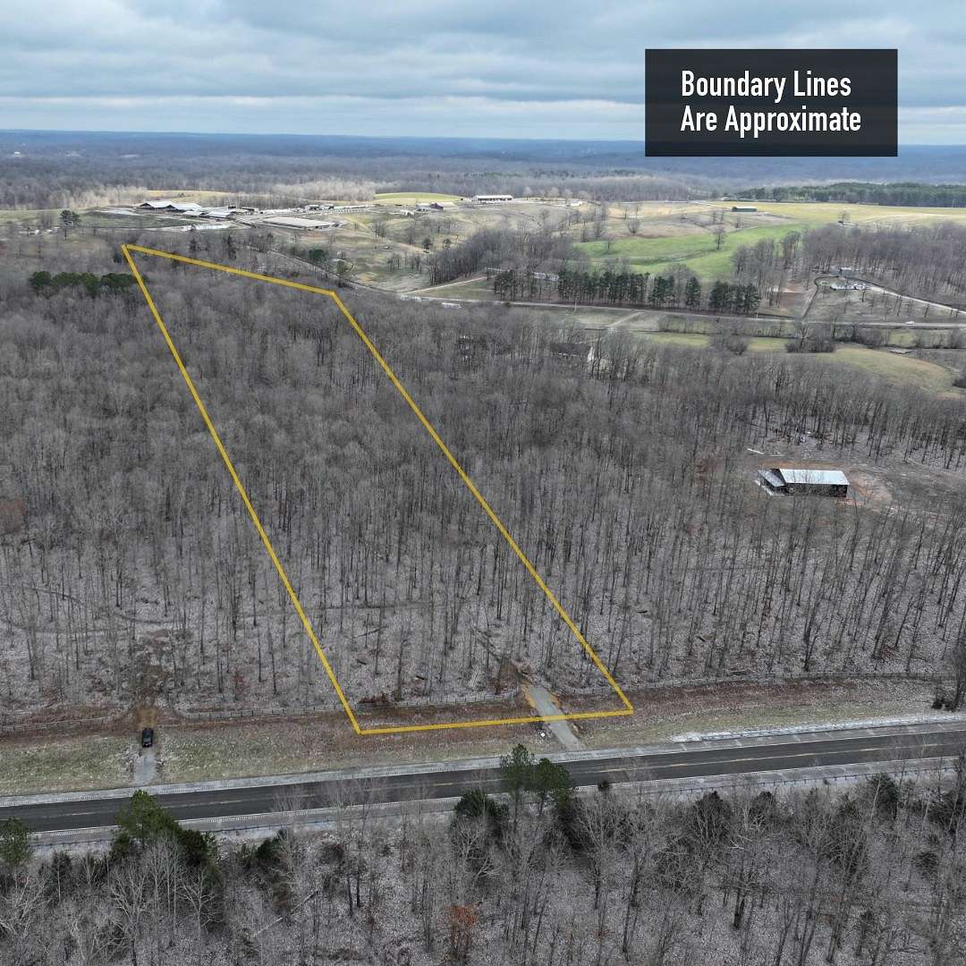 8 Acres of Residential Land for Sale in Santa Fe, Tennessee