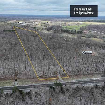 8 Acres of Residential Land for Sale in Santa Fe, Tennessee