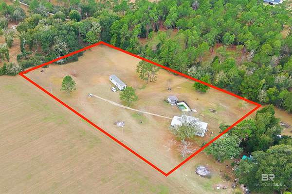 3.86 Acres of Residential Land with Home for Sale in Elberta, Alabama