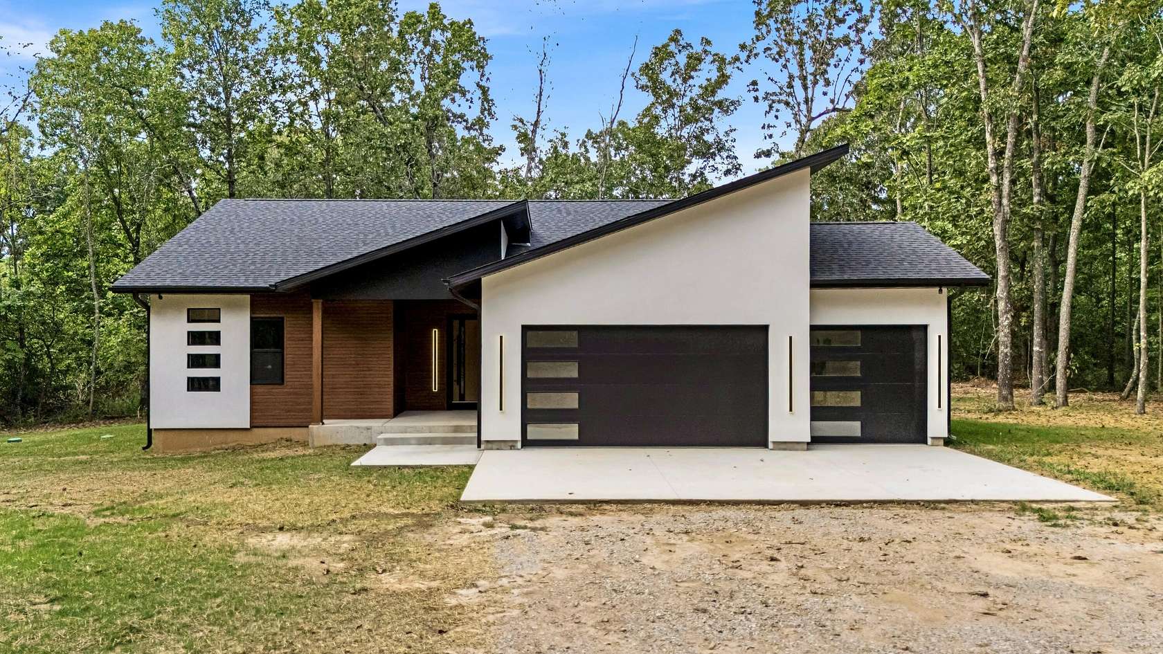 3 Acres of Residential Land with Home for Sale in West Plains, Missouri