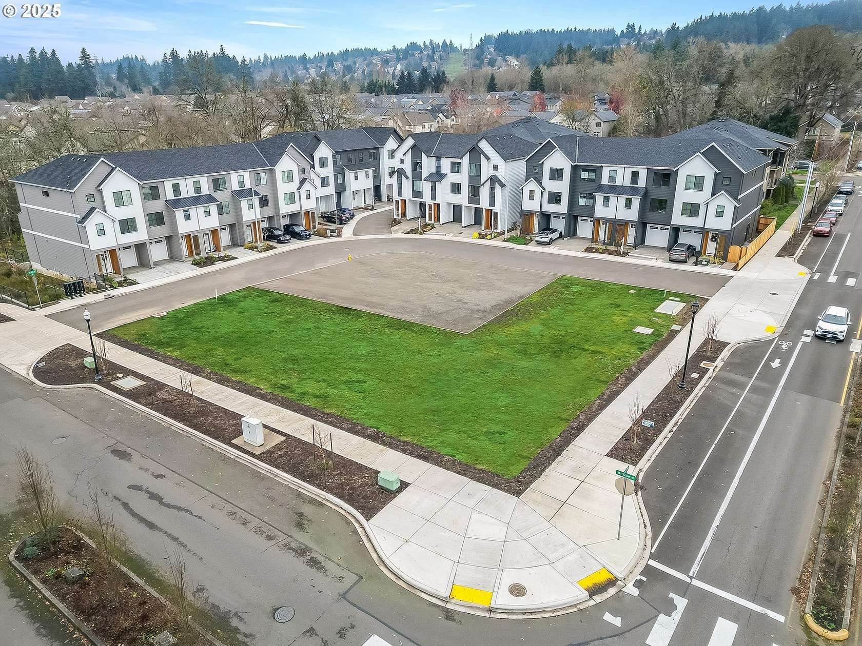 0.33 Acres of Mixed-Use Land for Sale in King City, Oregon