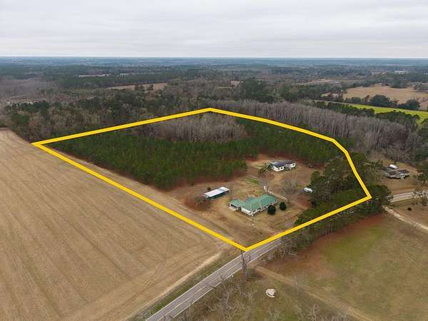 18.5 Acres of Land with Home for Sale in Hahira, Georgia