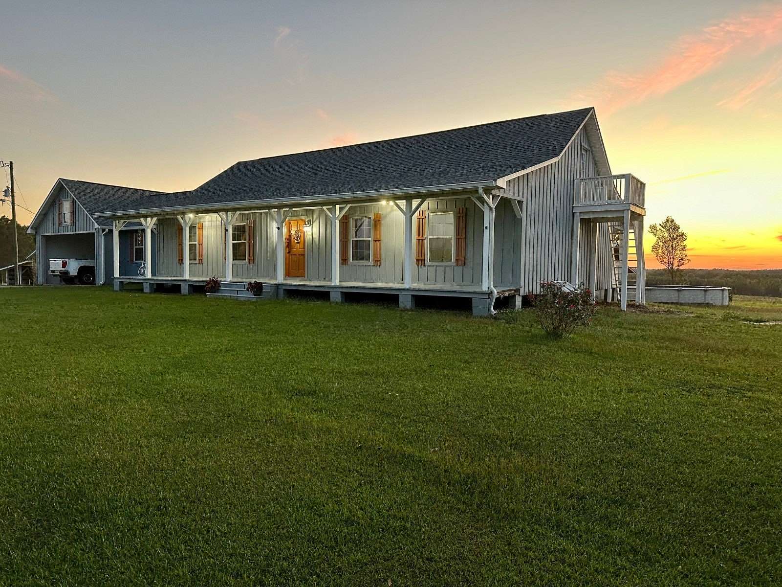 10 Acres of Land with Home for Sale in Many, Louisiana