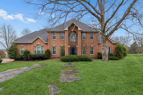 5 Acres of Residential Land with Home for Lease in Lebanon, Tennessee