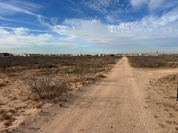 5 Acres of Land for Sale in Midland, Texas