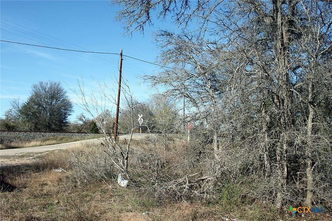 1.82 Acres of Residential Land for Sale in Dale, Texas