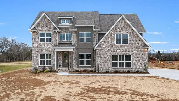 1.7 Acres of Residential Land with Home for Sale in Murfreesboro, Tennessee