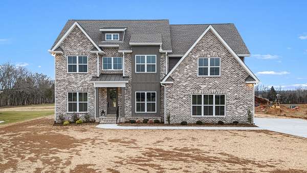 1.7 Acres of Residential Land with Home for Sale in Murfreesboro, Tennessee