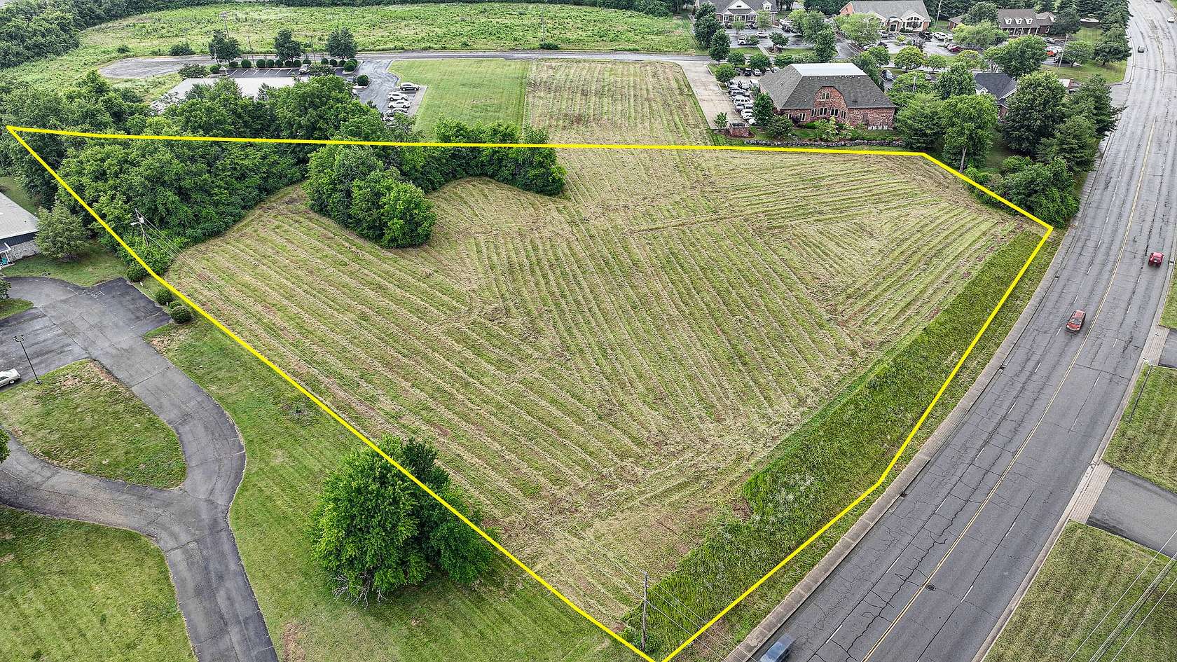 4 Acres of Commercial Land for Sale in Gallatin, Tennessee