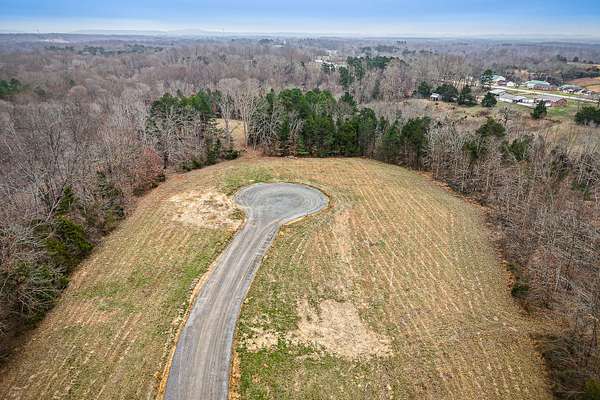 30 Acres of Land for Sale in Sparta, Tennessee