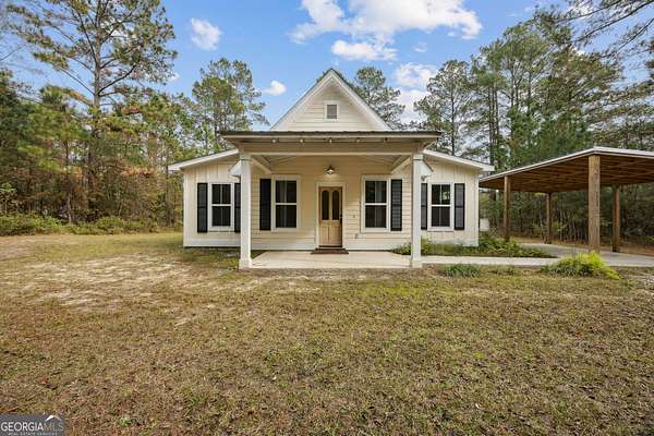 1.85 Acres of Residential Land with Home for Sale in White Oak, Georgia