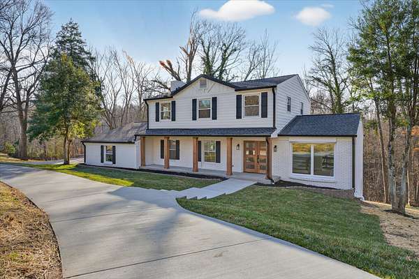 3 Acres of Residential Land with Home for Sale in Clarksville, Tennessee