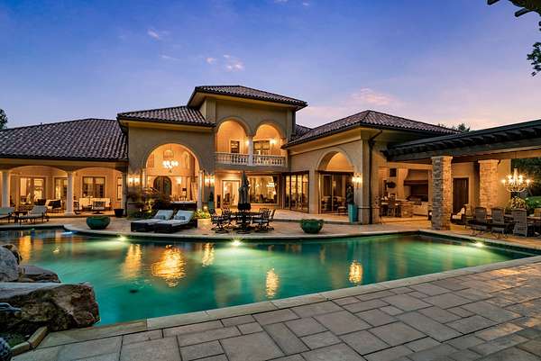 4 Acres of Residential Land with Home for Sale in Nashville, Tennessee