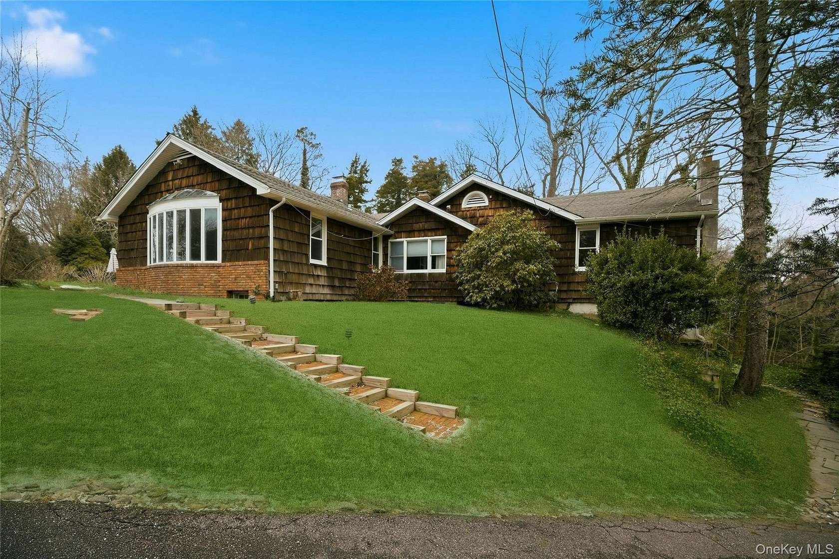 2.47 Acres of Residential Land with Home for Sale in Huntington, New York